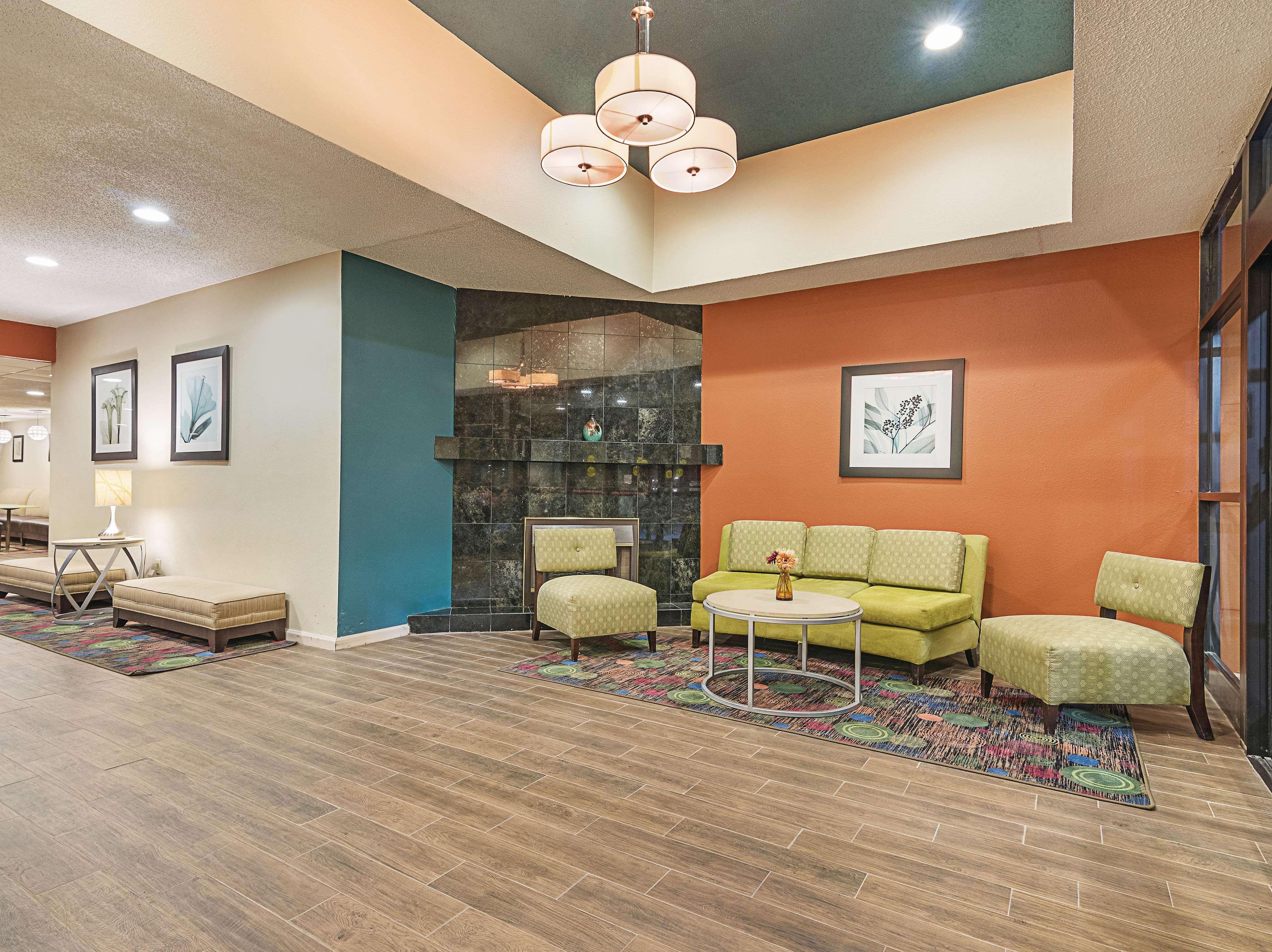 La Quinta Inn By Wyndham Decatur Alabama Ngoại thất bức ảnh