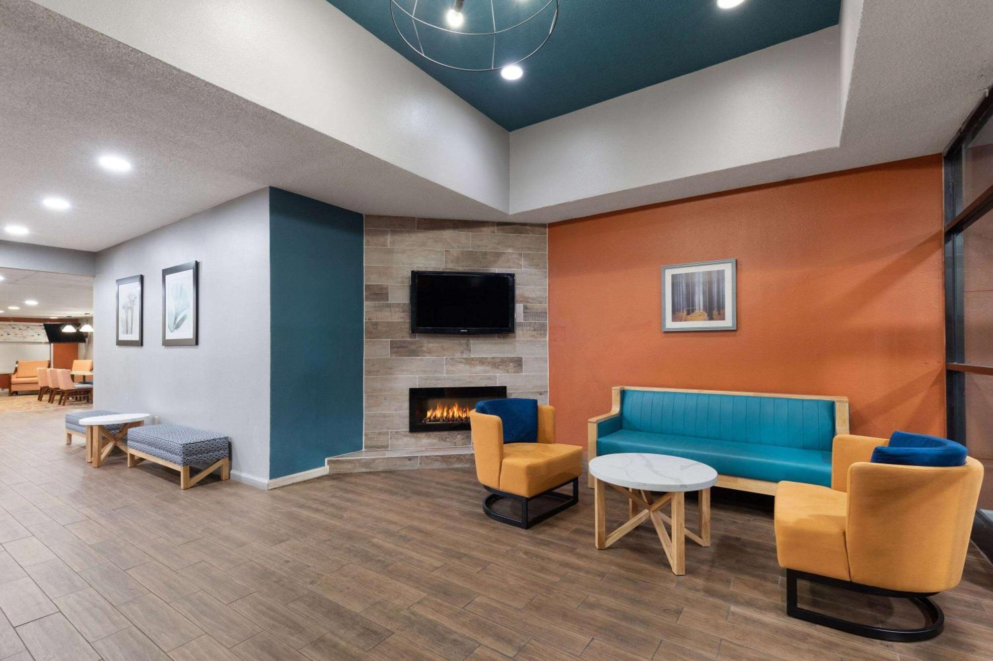 La Quinta Inn By Wyndham Decatur Alabama Ngoại thất bức ảnh