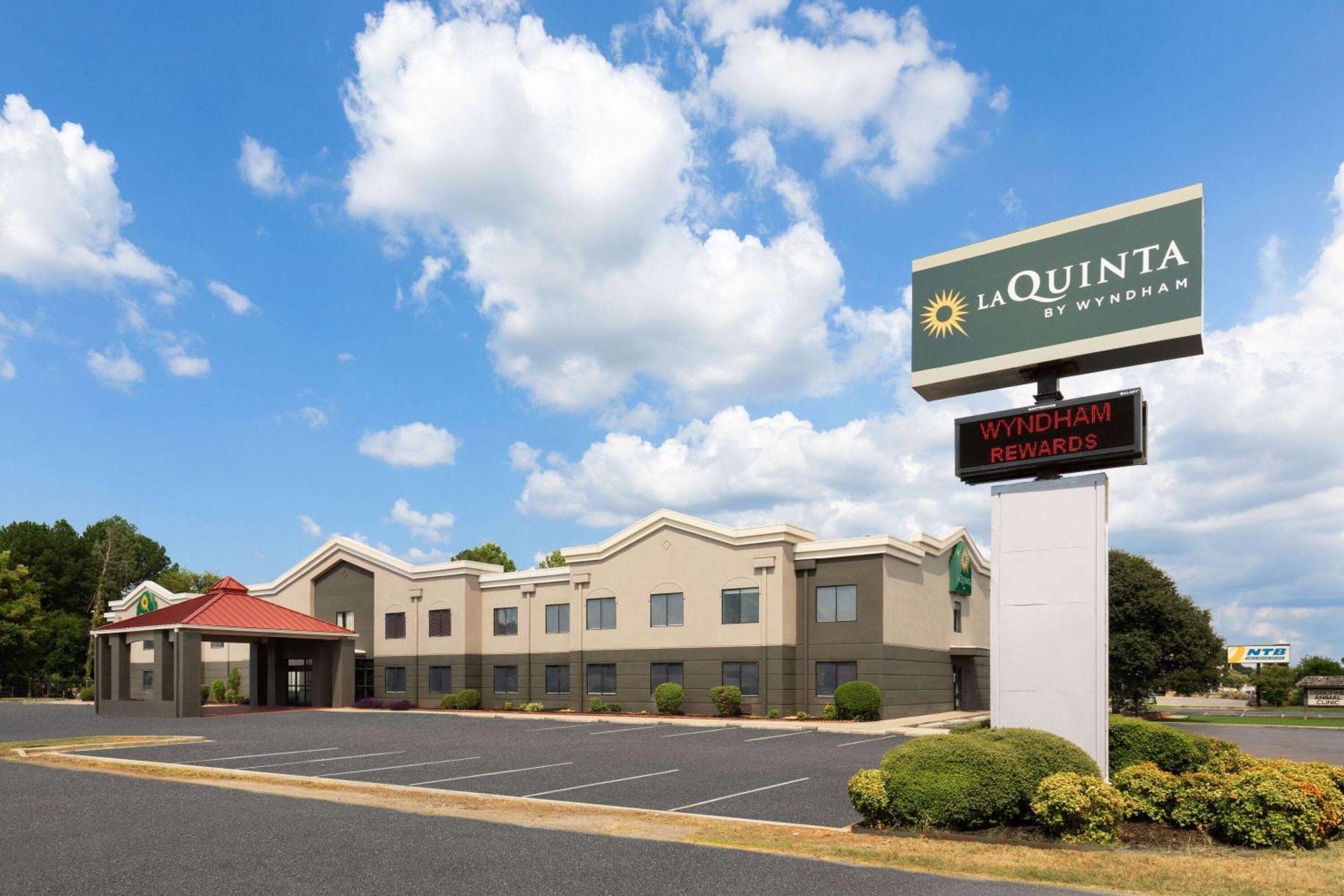 La Quinta Inn By Wyndham Decatur Alabama Ngoại thất bức ảnh